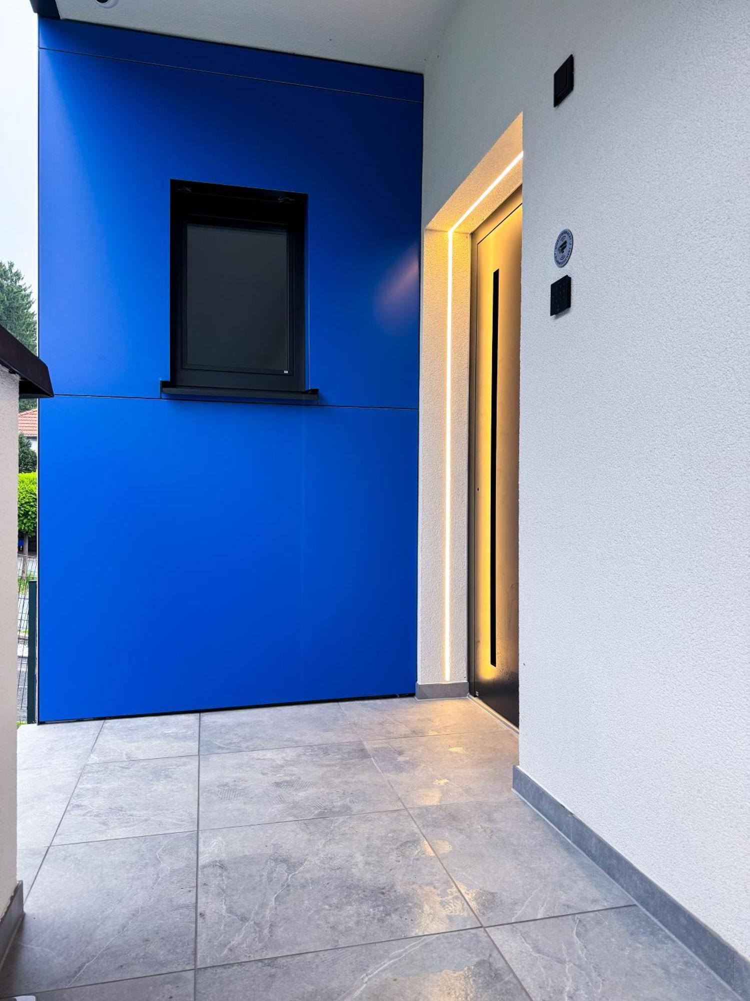 Apartment Luxus-penthouse Mit Weitblick Ueber *
