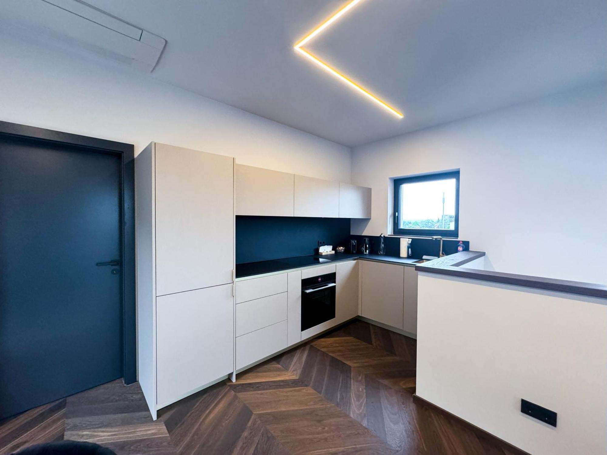 Luxus-penthouse Mit Weitblick Ueber